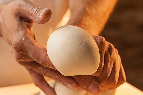 Special doughs #2: Pizza with poolish